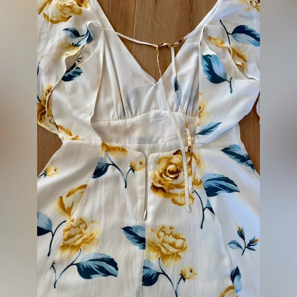 Forever 21 Yellow Rose Mini Dress Size M